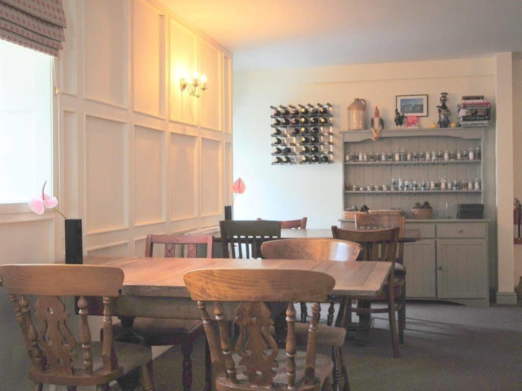 אילמינסטר The Five Dials Inn מראה חיצוני תמונה